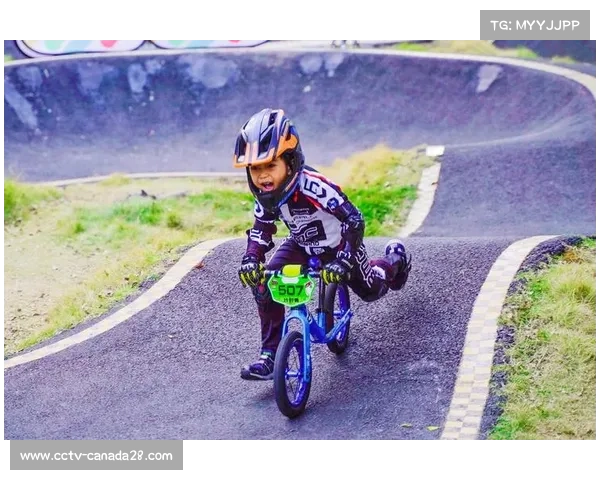 韩国BMX选手Juho Hong双金加身,华南两轮赛双人竞速与泵道赛称王 韩国BMX选手Juho Hong双金加身,华南两轮赛双人竞速与泵道赛称王